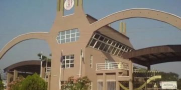 UNIBEN wins  Africa Outstanding University  award in Rwanda